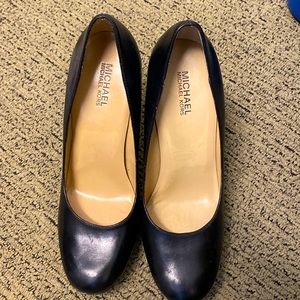 Classic Michael Kors Pumps / Heels